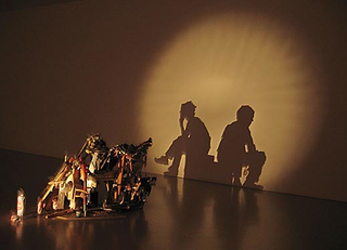Illustration for article titled Piles of Trash Light Up Into Fantastic Art